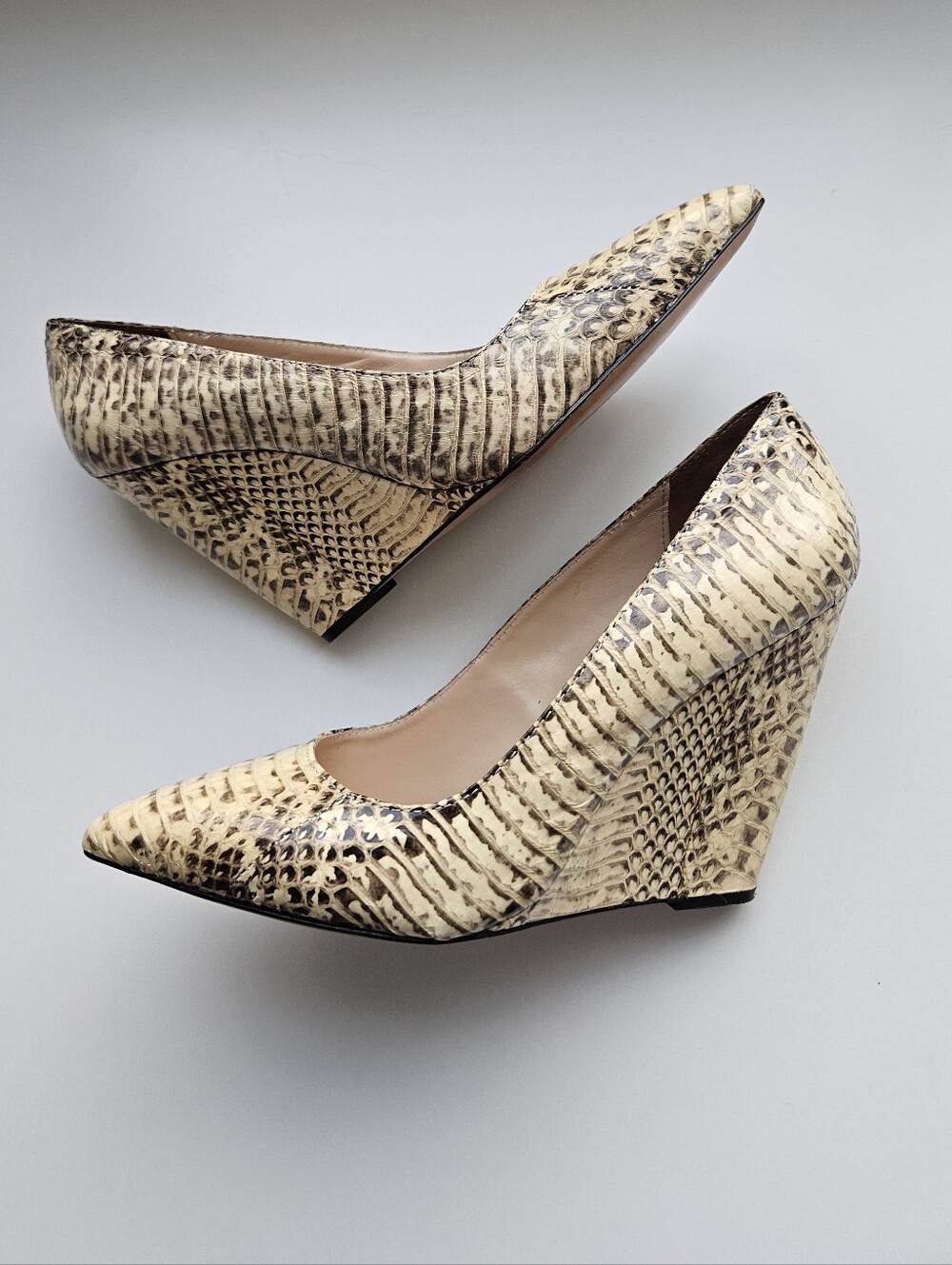 Pour La Victoire Lozanne Cream And Black Snakeskin Leather Pointy Wedge Shoes
